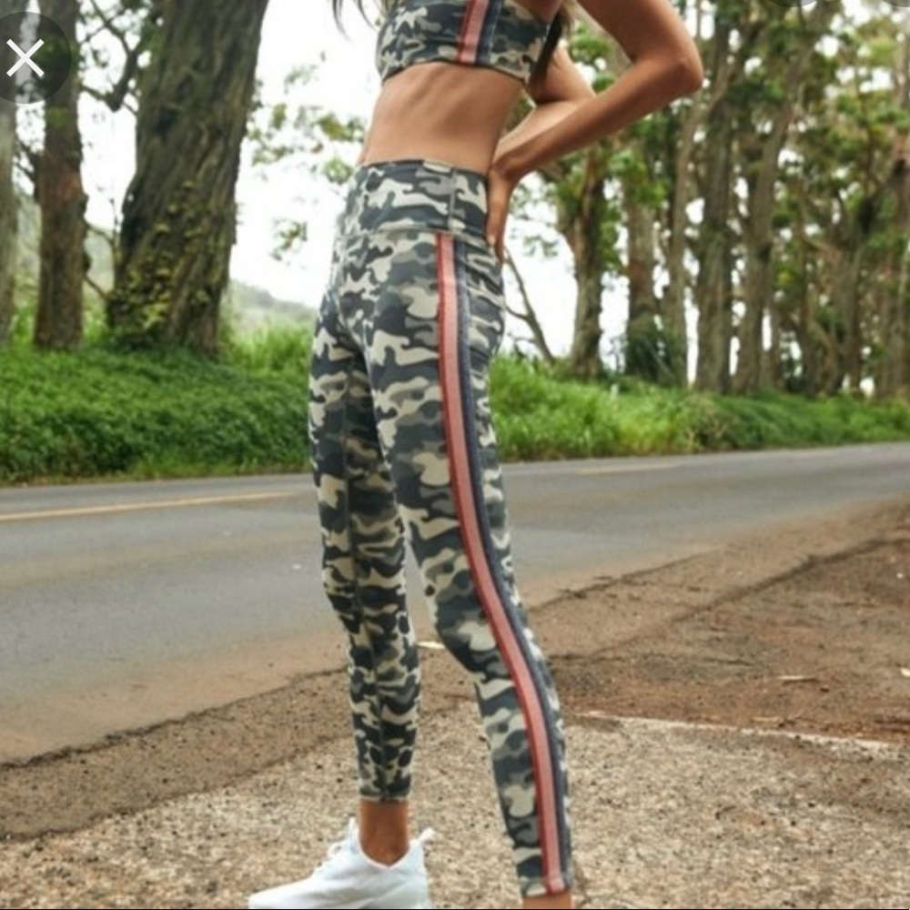 Spiritual Gangster Camo Leggings